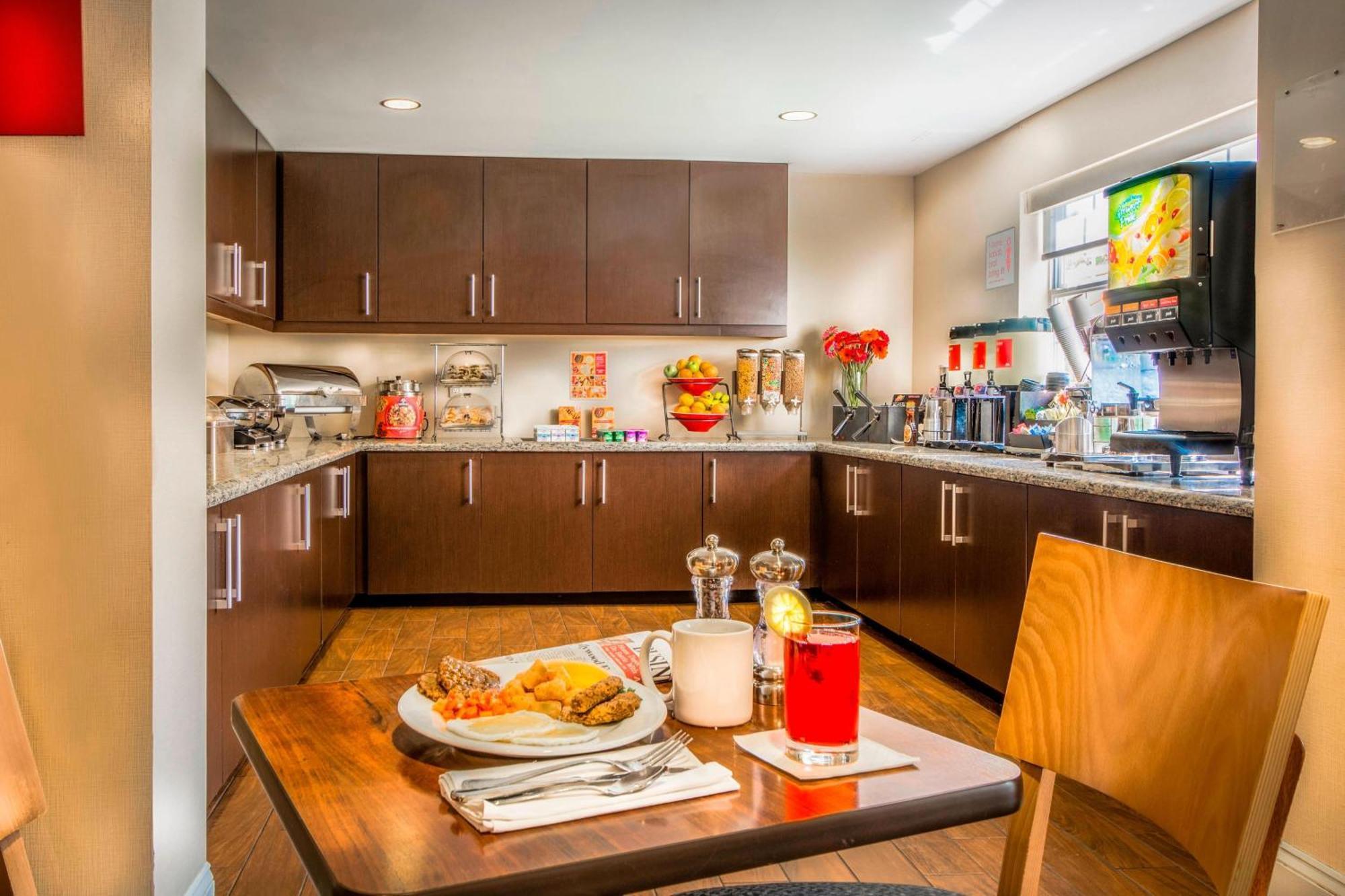 Towneplace Suites By Marriott Baltimore BWI Airport Linthicum Bagian luar foto